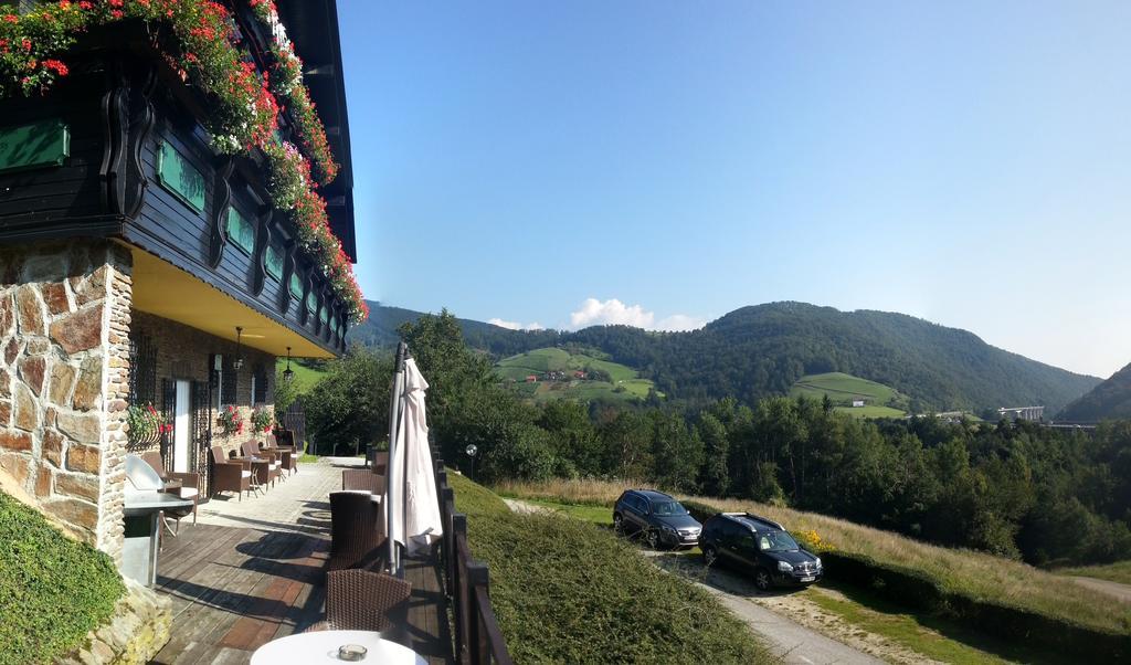 Pod Orehi Guest House Loče pri Poljčanah エクステリア 写真