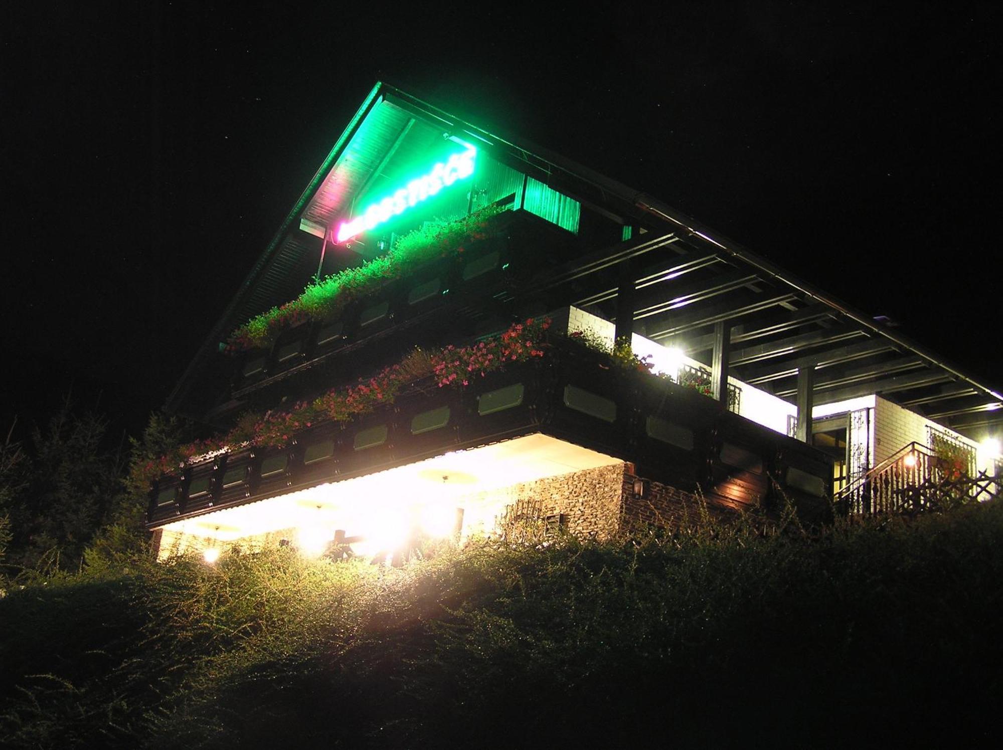 Pod Orehi Guest House Loče pri Poljčanah エクステリア 写真