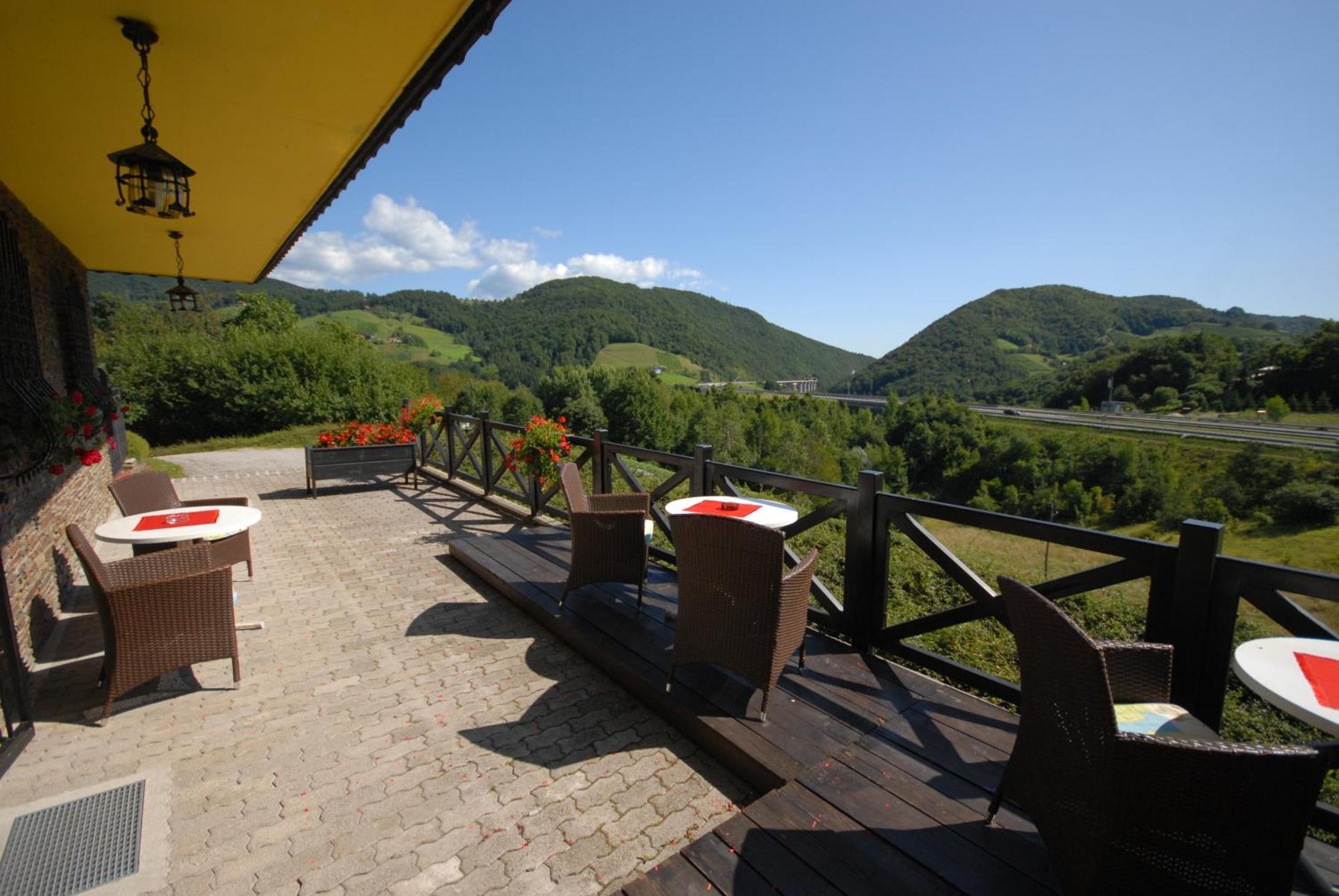 Pod Orehi Guest House Loče pri Poljčanah エクステリア 写真