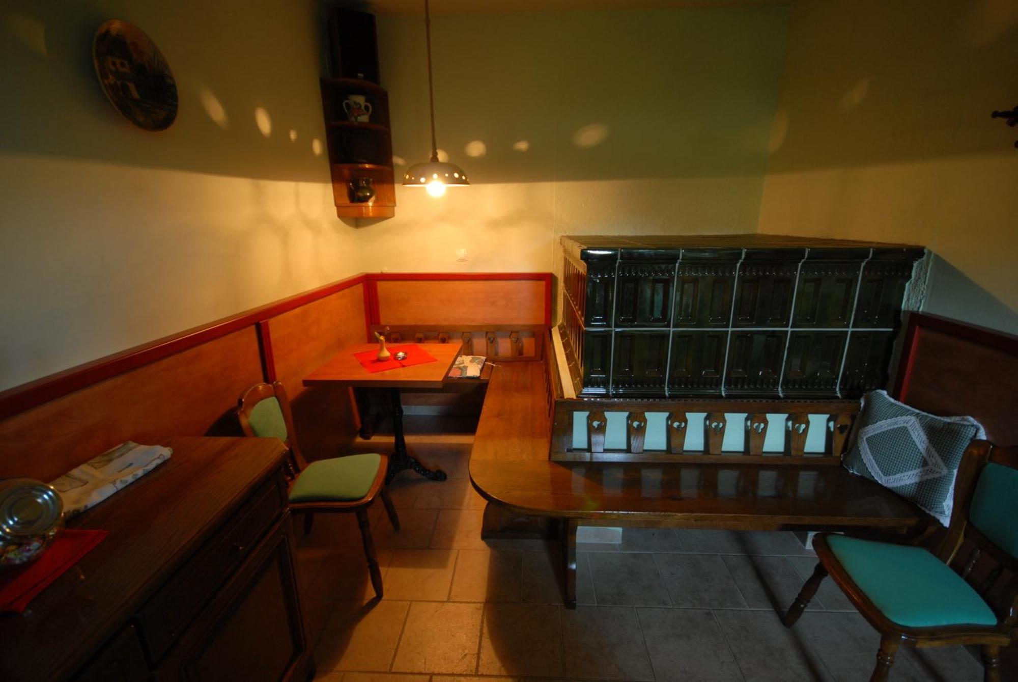 Pod Orehi Guest House Loče pri Poljčanah エクステリア 写真
