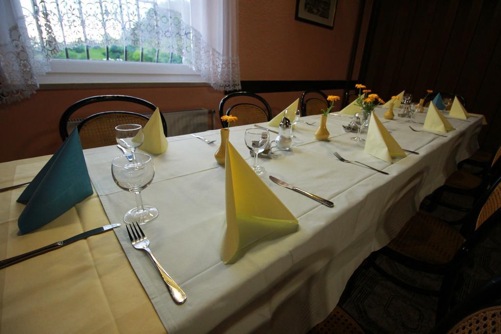 Pod Orehi Guest House Loče pri Poljčanah エクステリア 写真