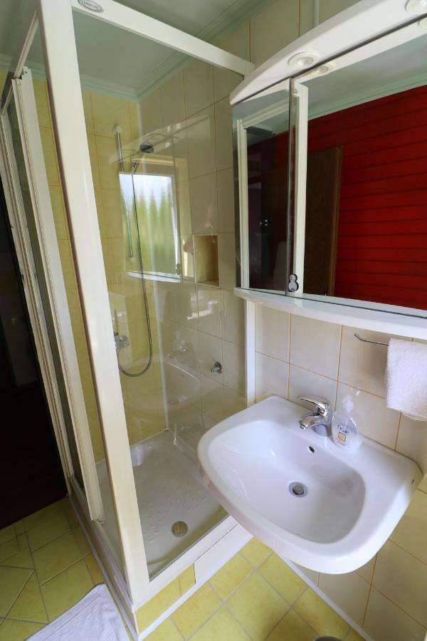 Pod Orehi Guest House Loče pri Poljčanah エクステリア 写真