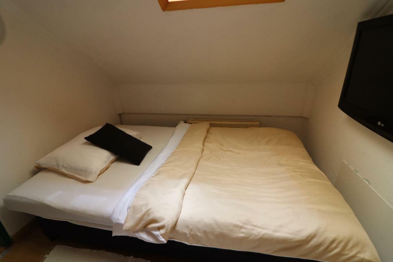 Pod Orehi Guest House Loče pri Poljčanah エクステリア 写真